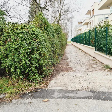 Eszter Koezel A Balatonhoz 5 Fo Reszere Apartament Balatonlelle